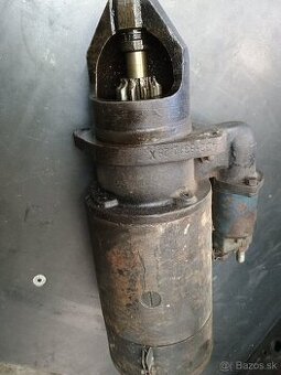 Zetor 25 starter