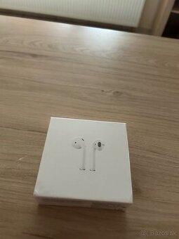 Apple Airpods 2 generácia