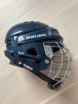Hokejova prilba Bauer