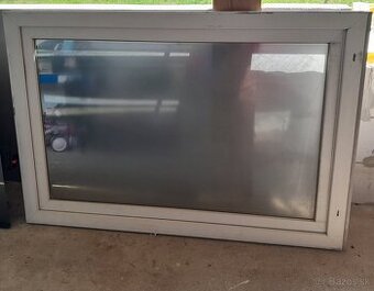 Plastove okno