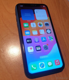 iPhone XR 64GB pekný stav super cena