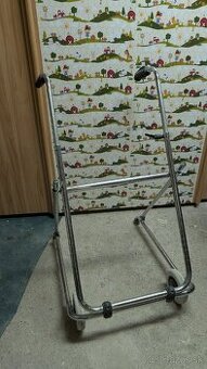 Chodítko pre seniorov