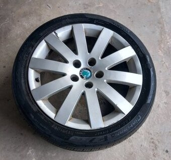 Zimné 225/45 r17