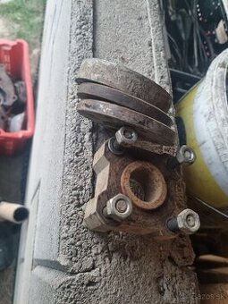 Predam na suzuki samurai,vitara,jimny podlozky pod kardan