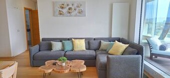 Rozkladacia sedačka s operadlom doprava túto stredu v cene