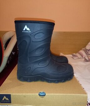 Detská zimná obuv - čižmičky McKINLEY Rock Winter Boots č.32