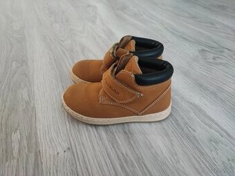 Prechodné topánky veľkosť 25