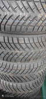Zimné pneumatiky 215/55 r17