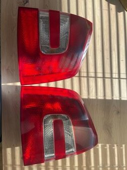 Škoda Octavia 2 Combi zadné svetlá