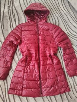 Predĺžená bunda bordová