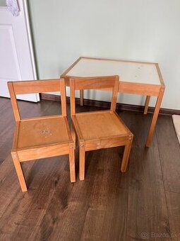 Detsky kvalitný drevený stôl a stoličky