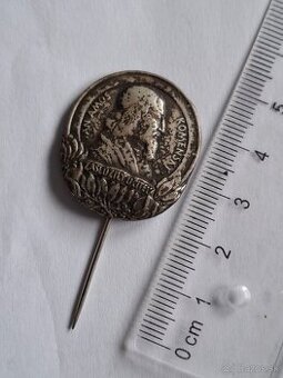 Strieborný odznak Vzorný účiteľ