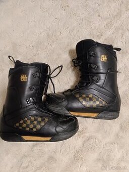 Snowboardové topánky vel.45/29