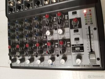 Behringer XENYX 1202