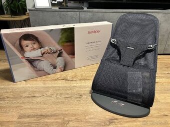Predám BabyBjörn bouncer bliss mesh anthracite