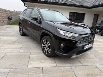 Predám Toyotu Rav4 2,5 Hybrid AWD