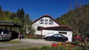 V centre B. Bystrice dom s pozemkom