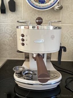 Pákový kávovar DeLonghi