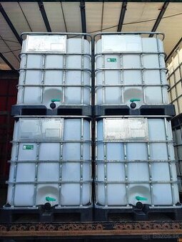 Potravinárske 1000l ibc kontajnery plastová nádrz sud