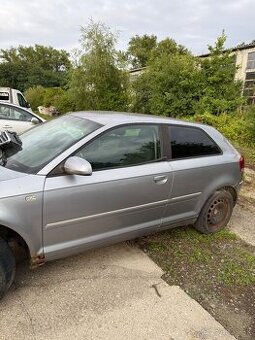 Audi A3. Na diely bez motora