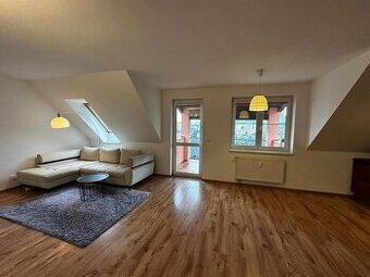 PRENÁJOM - 3 izbového bytu s terasou - Belveder, Banská Byst