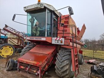 Kombajn MASSEY FERGUSON 40 RS
