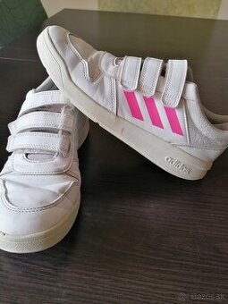Dievčenské Adidas botasky