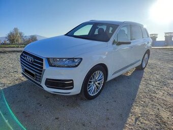 Predám Audi Q7 3.0 TDI 272k quattro, tiptronic 8-st.