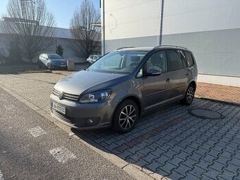 VW Touran 1.6 TDI automat