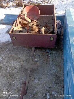 Prívesný vozík k malotraktoru