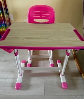 Ratsuci stolik a stolicka