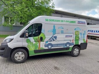 Kuriér s vlastnou dodávkou