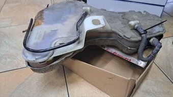 Peugeot 407 SW KOMBI 5D 1.6HDI 109KM 04-11 Nádržka DPF 96429