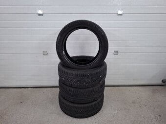 Zimné pneumatiky 215/50 R18