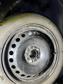 kolesá obuté 205/55R16 vhodné na Ford