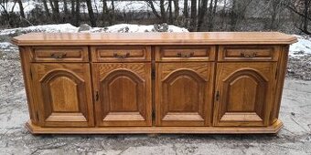 Rustikálna masivná dubová komoda