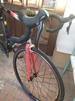 Predám cesťák Author