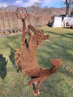 Skulptúra...veselý pes