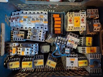 Stykace -ističe relé atd