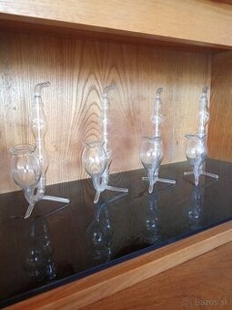 Sklenené pijačky.