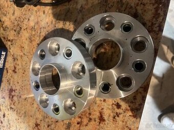5x112 rozširovacie podložky dural+Šroby