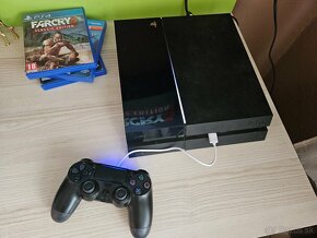Ps4 500 GB + 3 hry