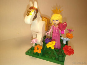 Princezná Aurora s koníkom Lego set