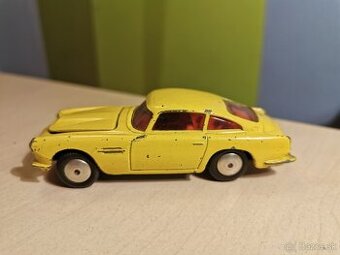 Corgi toys Aston Martin DB4