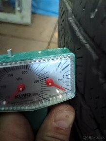 Michelin Agilis Alpin 215/60 R17 C