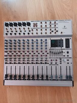 Mix pult....