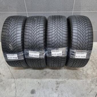 Zimné pneumatiky 205/50 R17 BRIDGESTONE DOT0720