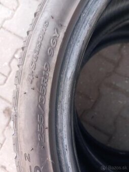 Pneumatiky celoročné - Hankook 255/35/R19