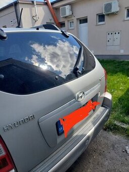 Tucson 2.0 l benzín.