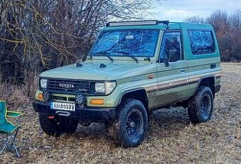 TOYOTA LAND CRUISER LJ 73
